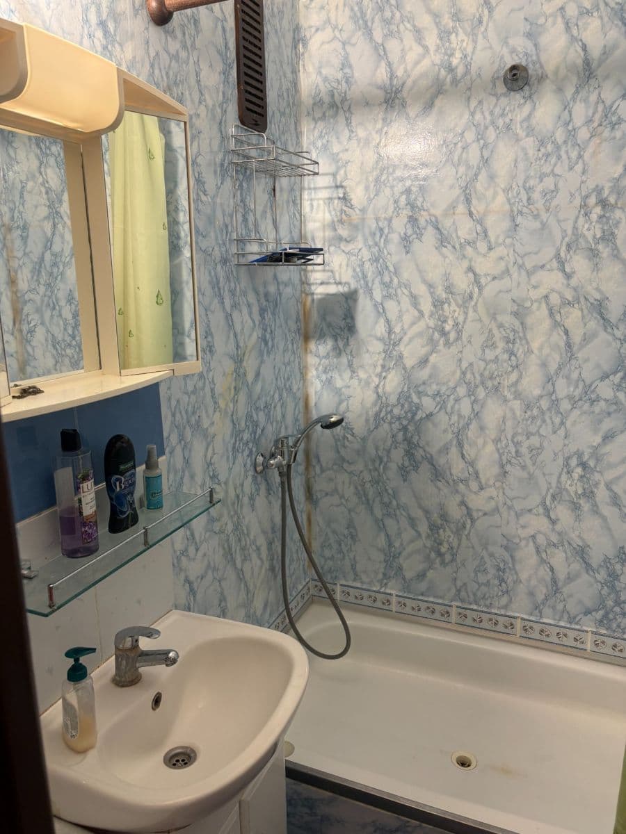 Prodej bytu 2+kk 40 m², sídl. Hůrka, Kralupy nad Vltavou, Středočeský kraj Prodej bytu 2+kk 40 m², sídl. Hůrka, Kralupy nad Vltavou, Středočeský kraj