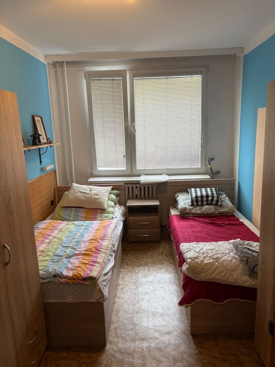Prodej bytu 2+kk 40 m², sídl. Hůrka, Kralupy nad Vltavou, Středočeský kraj Prodej bytu 2+kk 40 m², sídl. Hůrka, Kralupy nad Vltavou, Středočeský kraj