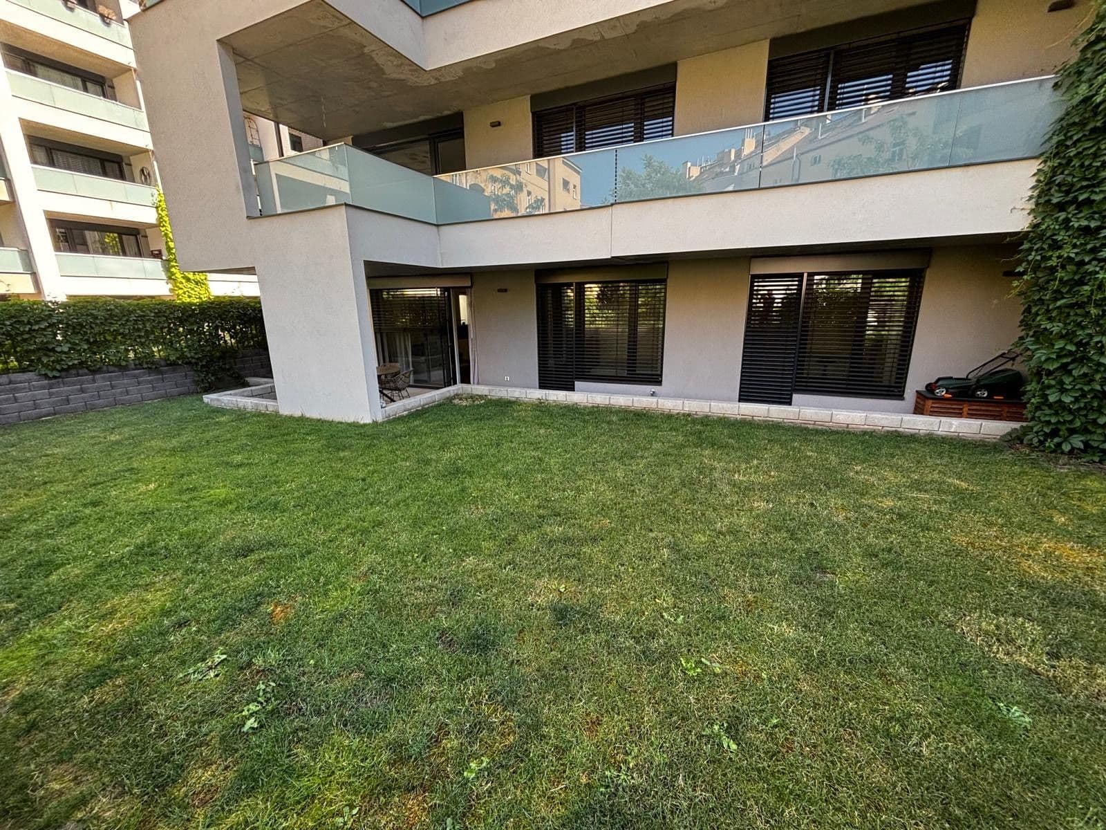 Pronájem bytu 3+kk 104 m², Nuselská, Praha, Praha Pronájem bytu 3+kk 104 m², Nuselská, Praha, Praha