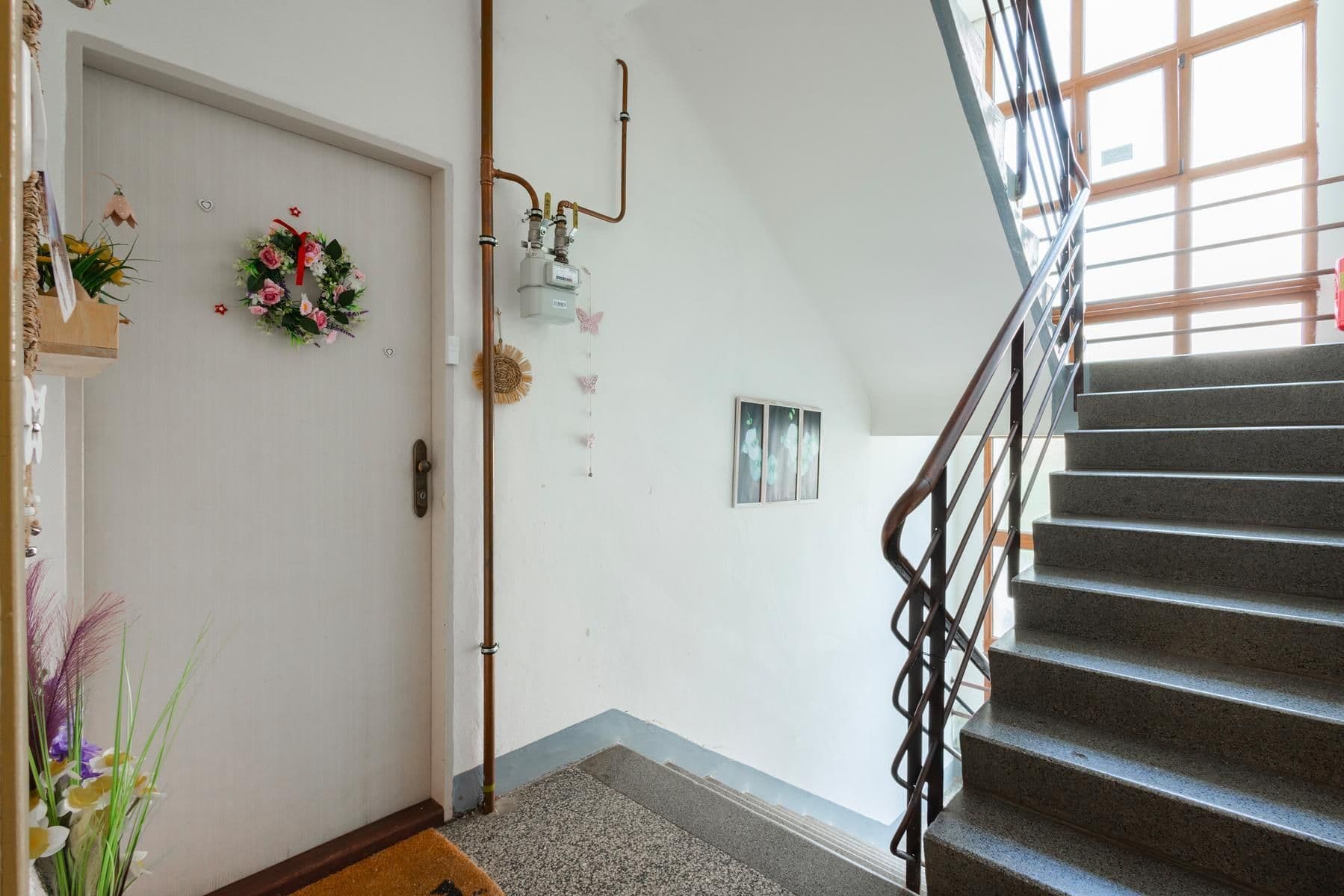 Prodej bytu 2+kk 48 m², Kpt. Jaroše, Beroun, Středočeský kraj Prodej bytu 2+kk 48 m², Kpt. Jaroše, Beroun, Středočeský kraj