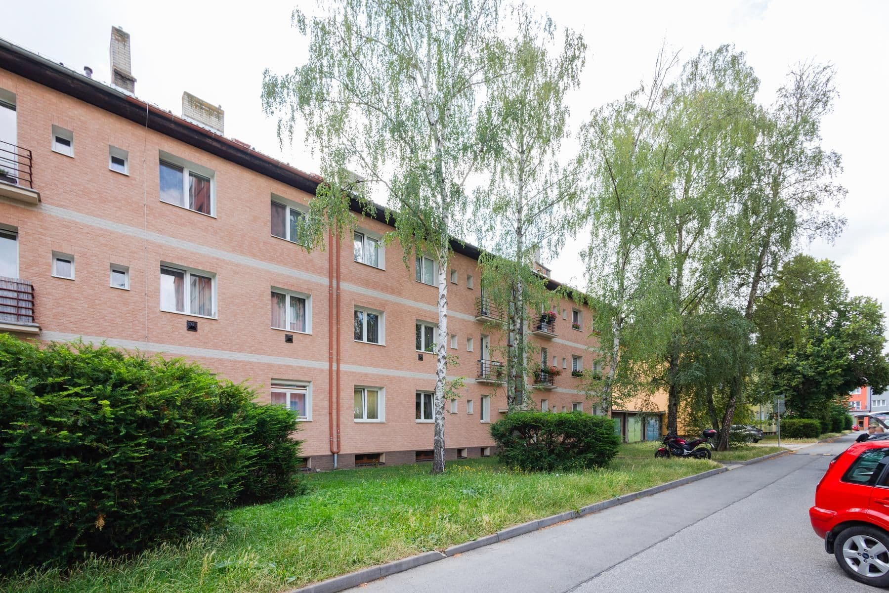 Prodej bytu 2+kk 48 m², Kpt. Jaroše, Beroun, Středočeský kraj Prodej bytu 2+kk 48 m², Kpt. Jaroše, Beroun, Středočeský kraj