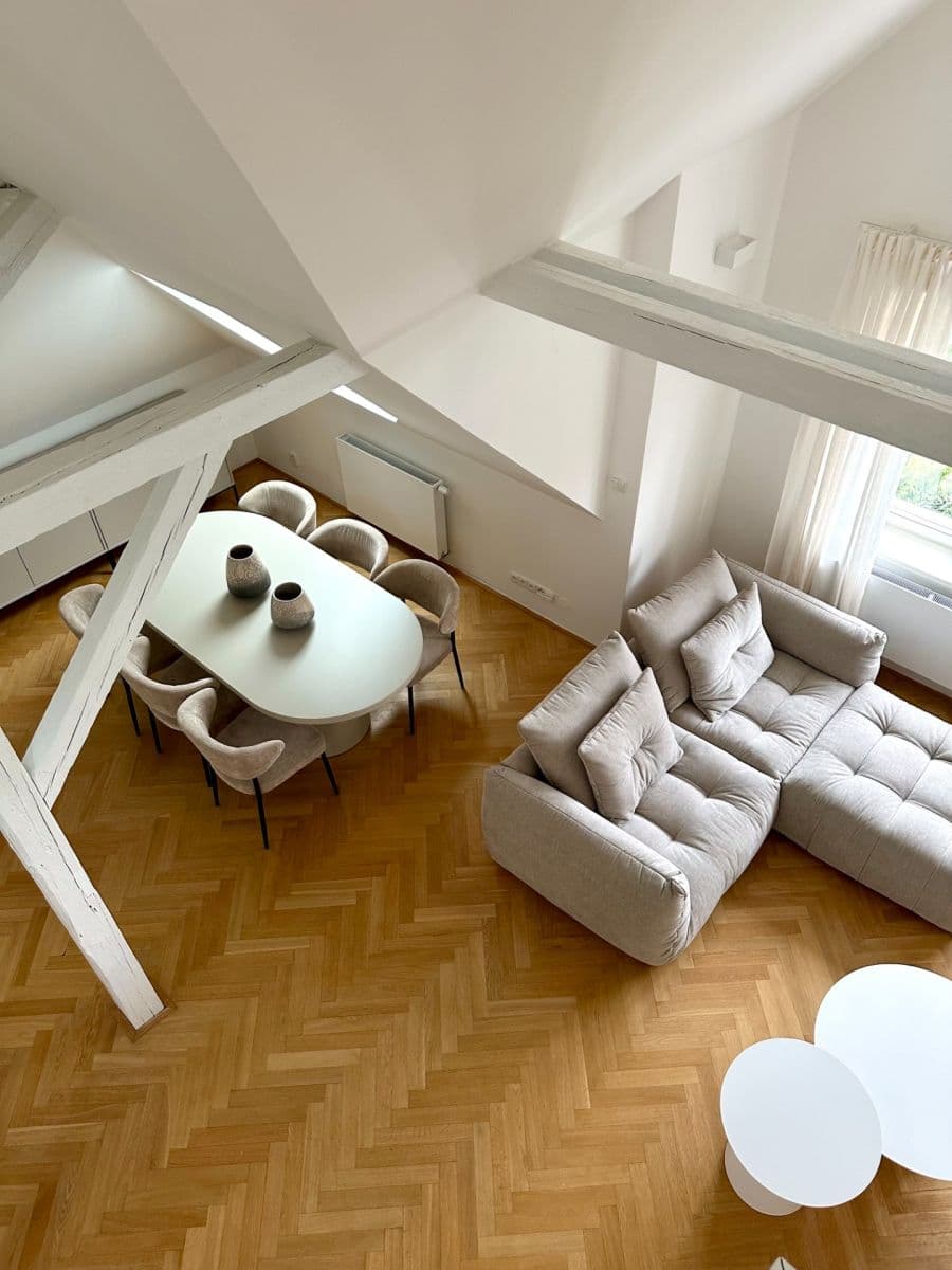 Pronájem bytu 3+1 144 m², Benešovská, Praha, Praha Pronájem bytu 3+1 144 m², Benešovská, Praha, Praha