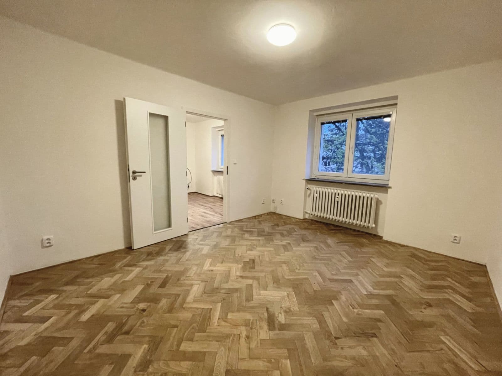 Prodej bytu 1+1 30 m², Kyjevská, Plzeň, Plzeňský kraj Prodej bytu 1+1 30 m², Kyjevská, Plzeň, Plzeňský kraj