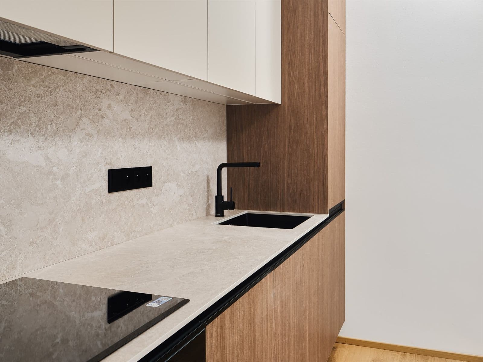 Pronájem bytu 1+kk 30 m², Pod Drinopolem, Praha, Praha Pronájem bytu 1+kk 30 m², Pod Drinopolem, Praha, Praha