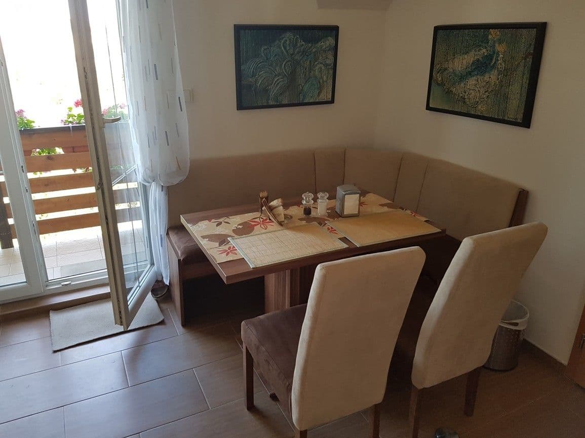 Pronájem bytu 3+kk 102 m², Mezouň, Středočeský kraj Pronájem bytu 3+kk 102 m², Mezouň, Středočeský kraj