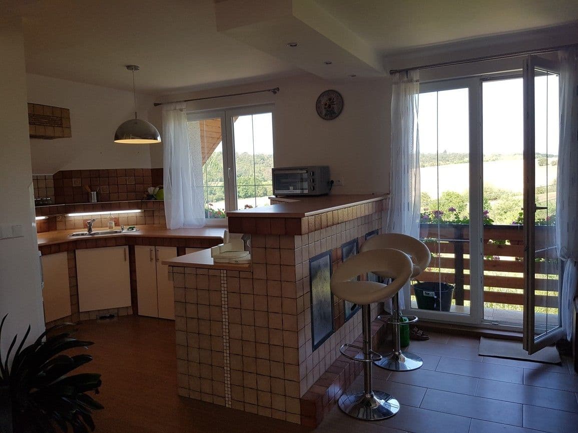 Pronájem bytu 3+kk 102 m², Mezouň, Středočeský kraj Pronájem bytu 3+kk 102 m², Mezouň, Středočeský kraj