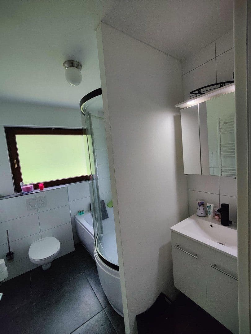 Prodej domu 328 m², pozemek 1.054 m², Remscheid, Severní Porýní-Vestfálsko Prodej domu 328 m², pozemek 1.054 m², Remscheid, Severní Porýní-Vestfálsko