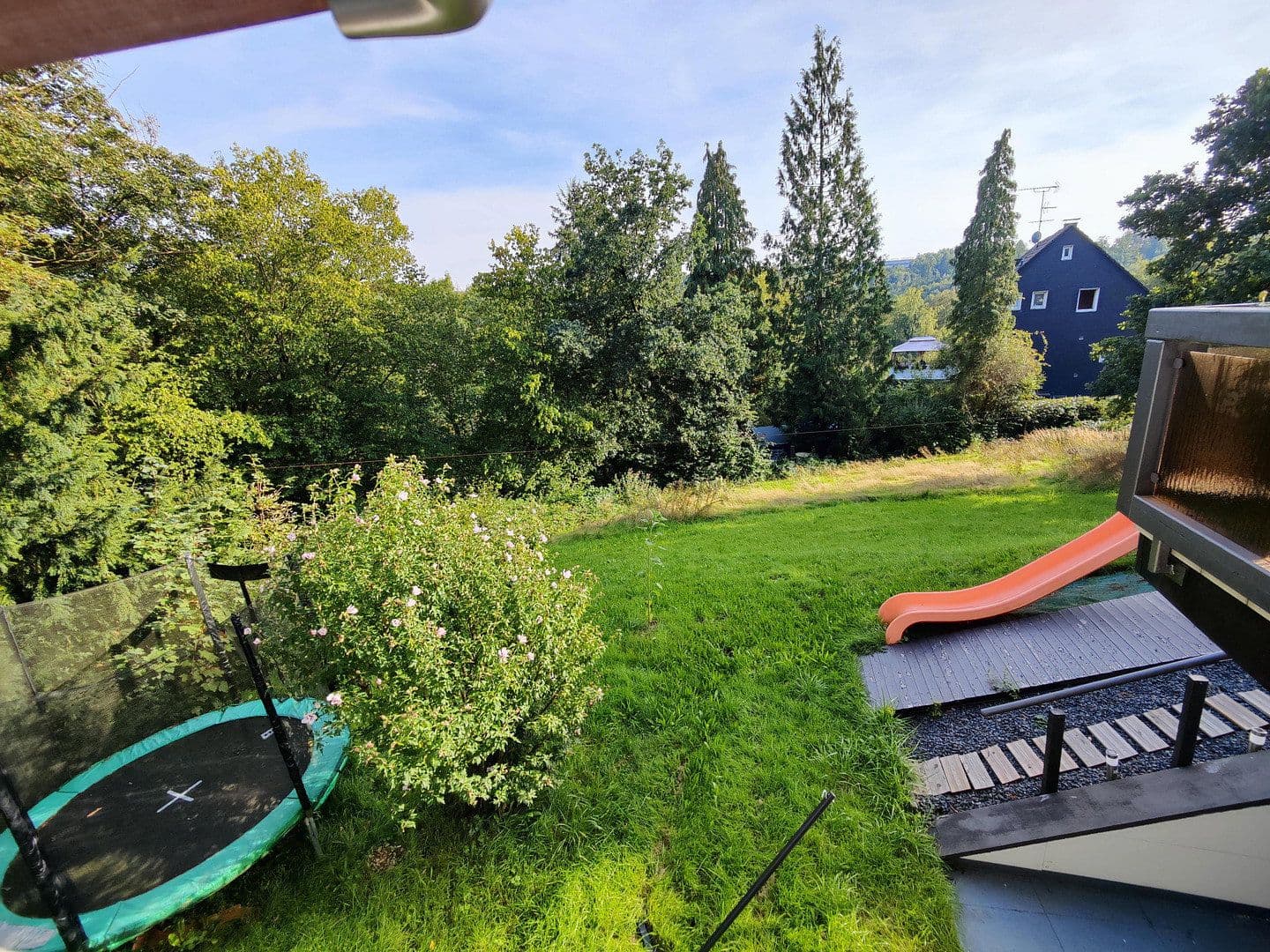 Prodej domu 328 m², pozemek 1.054 m², Remscheid, Severní Porýní-Vestfálsko Prodej domu 328 m², pozemek 1.054 m², Remscheid, Severní Porýní-Vestfálsko