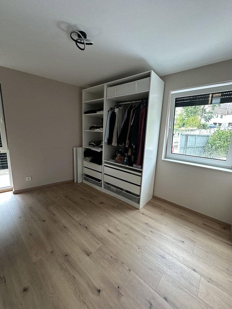 Pronájem bytu 4+kk 106 m², Feuerbacher Straße 20, Leonberg, Bádensko-Württembersko Pronájem bytu 4+kk 106 m², Feuerbacher Straße 20, Leonberg, Bádensko-Württembersko