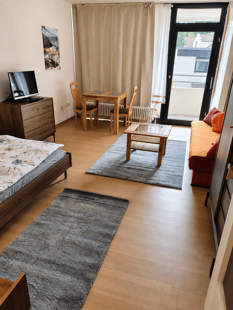 Pronájem bytu 1+1 36 m², Bemeroder Anger 19, Hannover, Dolní Sasko Pronájem bytu 1+1 36 m², Bemeroder Anger 19, Hannover, Dolní Sasko