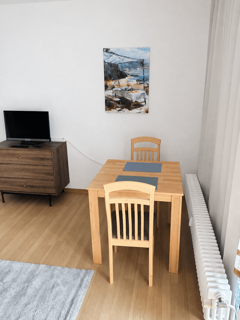 Pronájem bytu 1+1 36 m², Bemeroder Anger 19, Hannover, Dolní Sasko Pronájem bytu 1+1 36 m², Bemeroder Anger 19, Hannover, Dolní Sasko