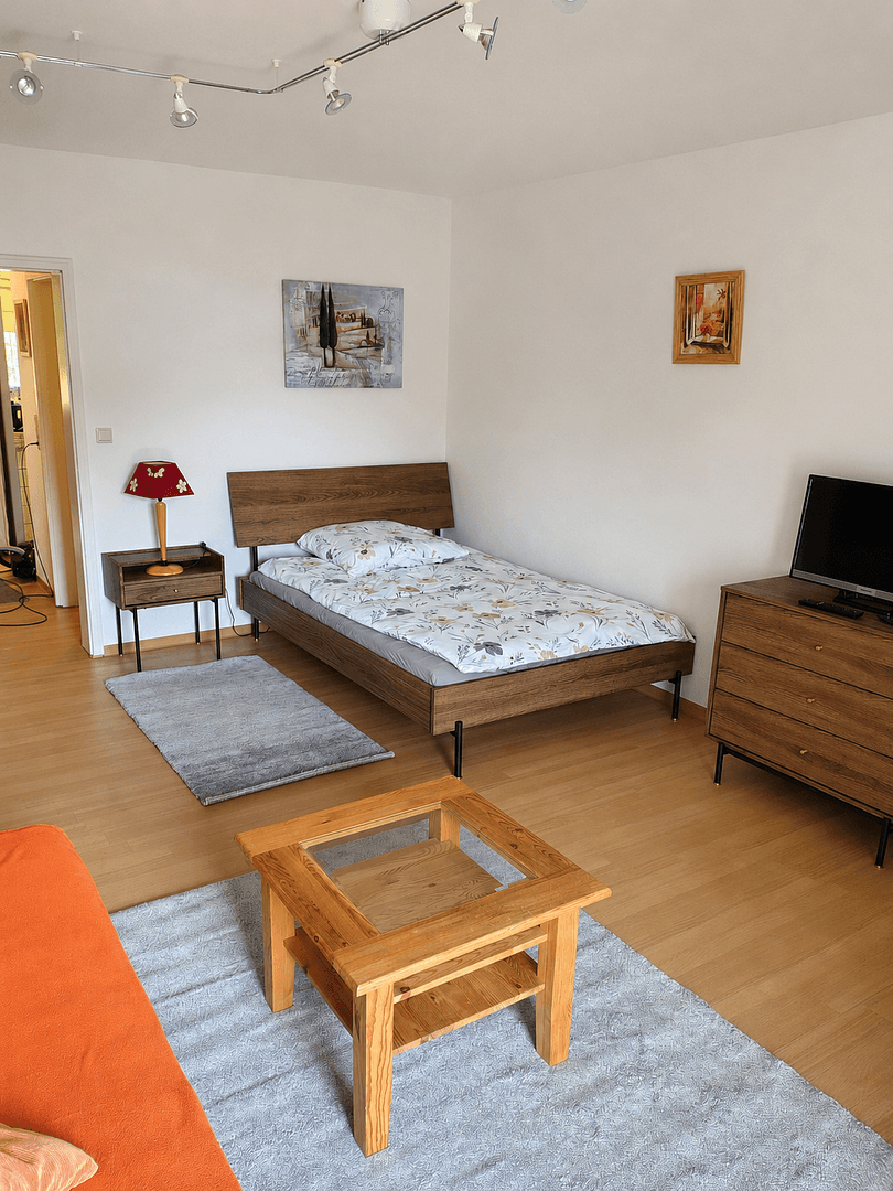 Pronájem bytu 1+1 36 m², Bemeroder Anger 19, Hannover, Dolní Sasko Pronájem bytu 1+1 36 m², Bemeroder Anger 19, Hannover, Dolní Sasko