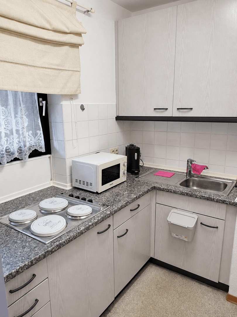 Pronájem bytu 1+1 36 m², Bemeroder Anger 19, Hannover, Dolní Sasko Pronájem bytu 1+1 36 m², Bemeroder Anger 19, Hannover, Dolní Sasko
