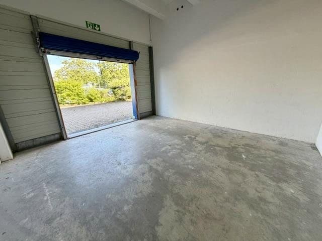 Pronájem nebytového prostoru 23 m², Maglinger Straße 48, München, Bavorsko Pronájem nebytového prostoru 23 m², Maglinger Straße 48, München, Bavorsko