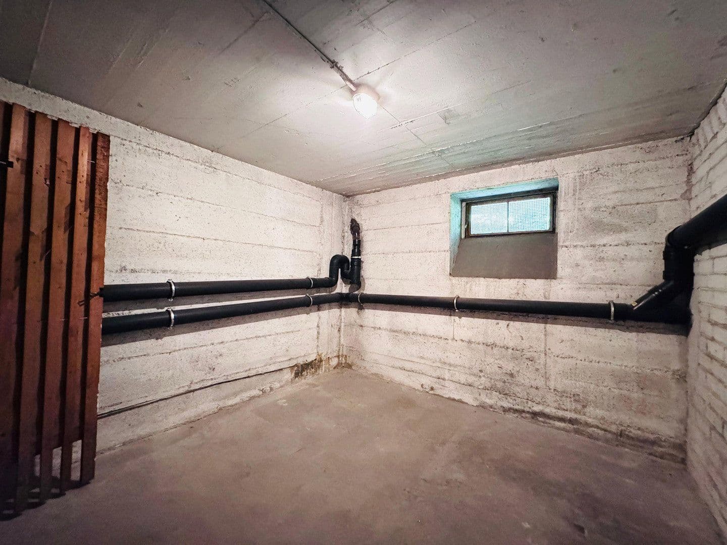 Prodej bytu 3+1 84 m², Georgh-Herwegh-Straße 28, Ludwigshafen am Rhein, Porýní-Falc Prodej bytu 3+1 84 m², Georgh-Herwegh-Straße 28, Ludwigshafen am Rhein, Porýní-Falc