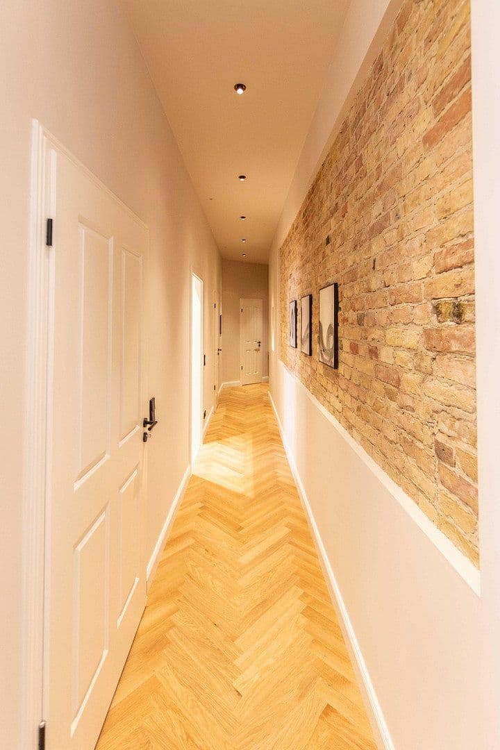 Prodej bytu 2+kk 65 m², Berlin, Berlín Prodej bytu 2+kk 65 m², Berlin, Berlín