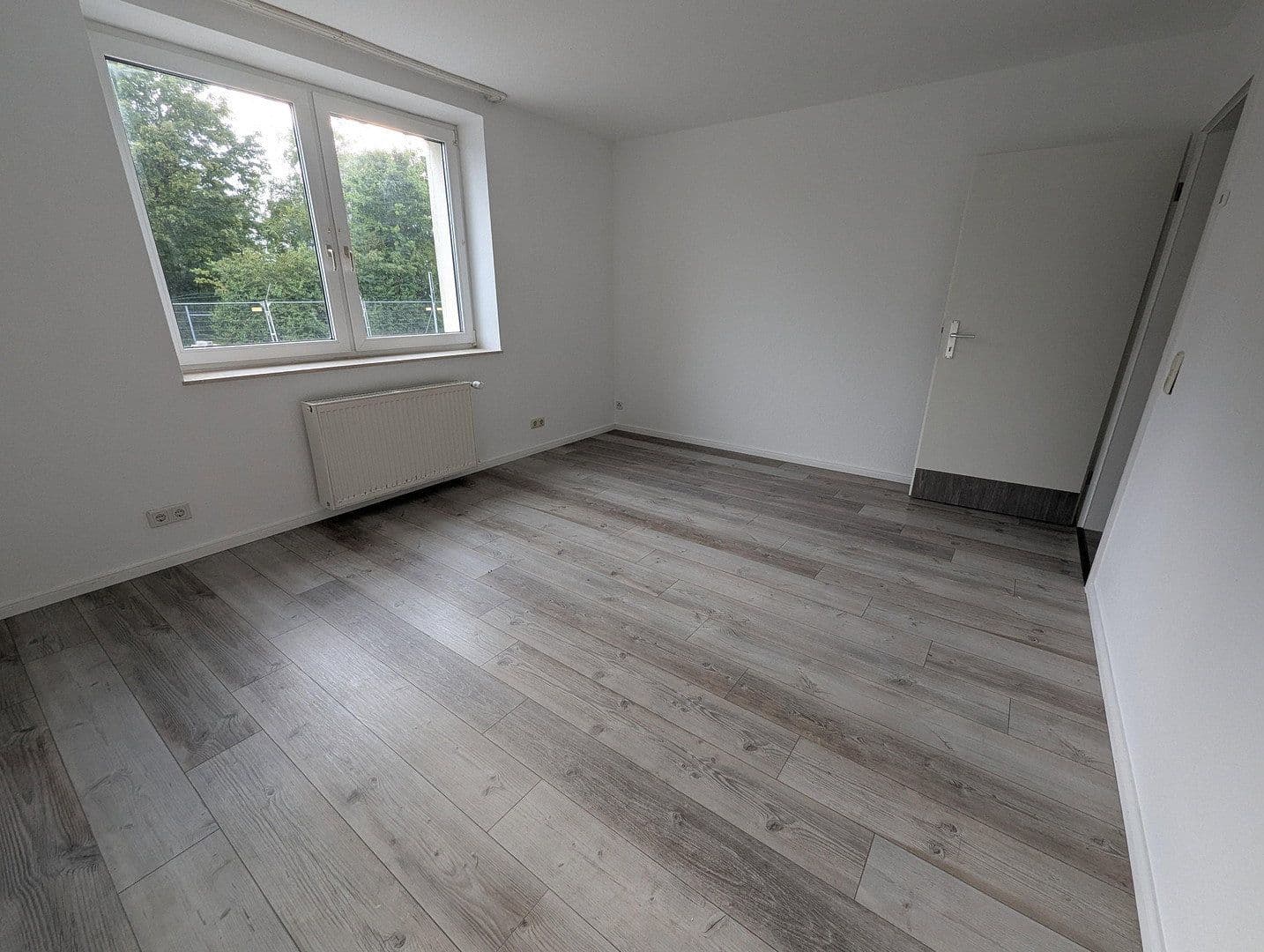 Pronájem bytu 3+1 82 m², Hammelburg, Bavorsko Pronájem bytu 3+1 82 m², Hammelburg, Bavorsko