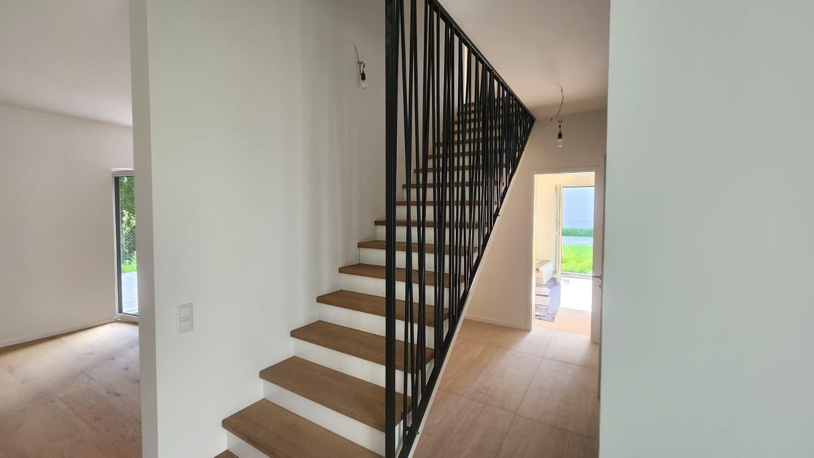 Prodej domu 150 m², pozemek 520 m², Finkenweg 16a, Falkensee, Braniborsko Prodej domu 150 m², pozemek 520 m², Finkenweg 16a, Falkensee, Braniborsko