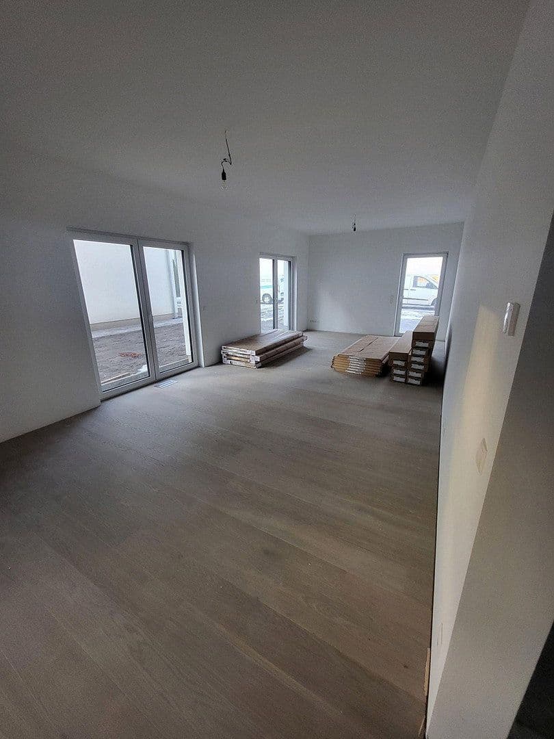 Prodej domu 150 m², pozemek 520 m², Finkenweg 16a, Falkensee, Braniborsko Prodej domu 150 m², pozemek 520 m², Finkenweg 16a, Falkensee, Braniborsko