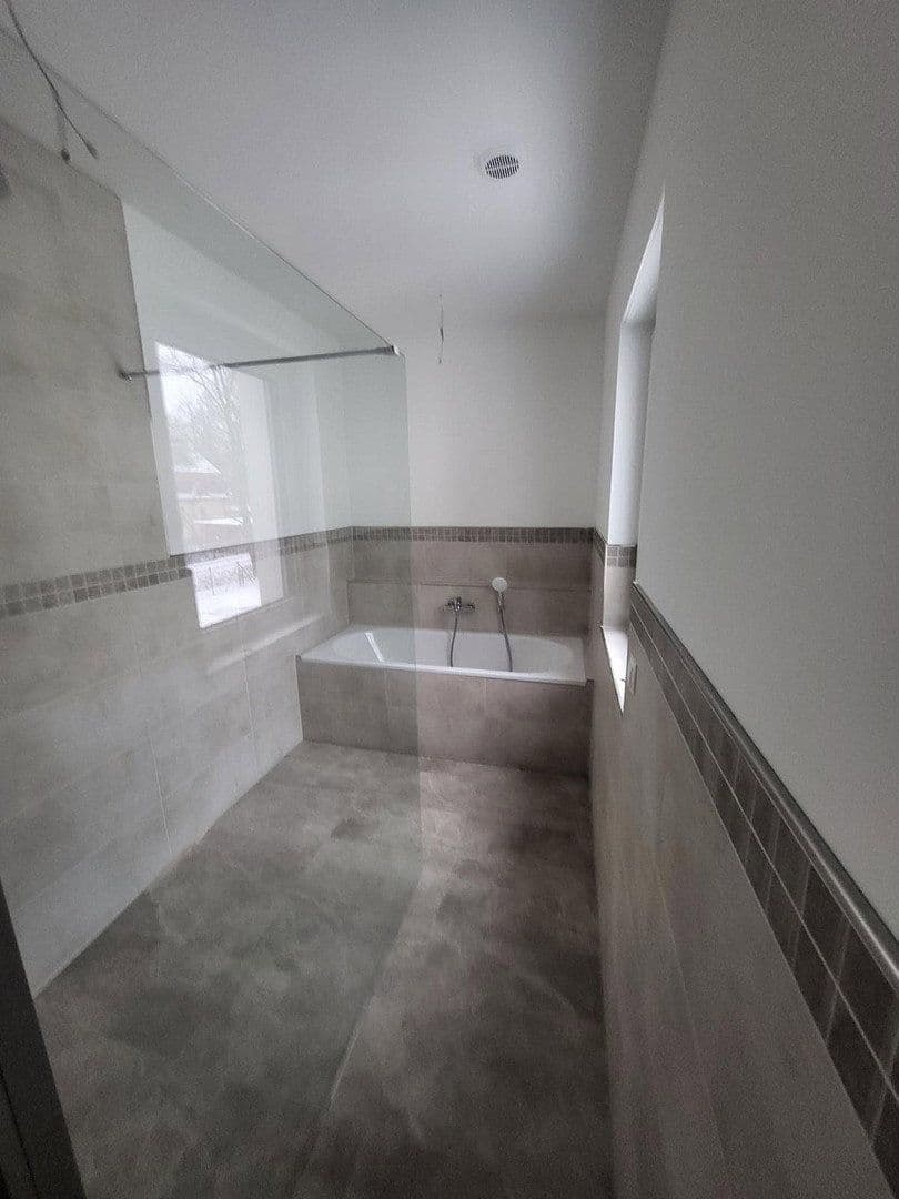 Prodej domu 150 m², pozemek 520 m², Finkenweg 16a, Falkensee, Braniborsko Prodej domu 150 m², pozemek 520 m², Finkenweg 16a, Falkensee, Braniborsko
