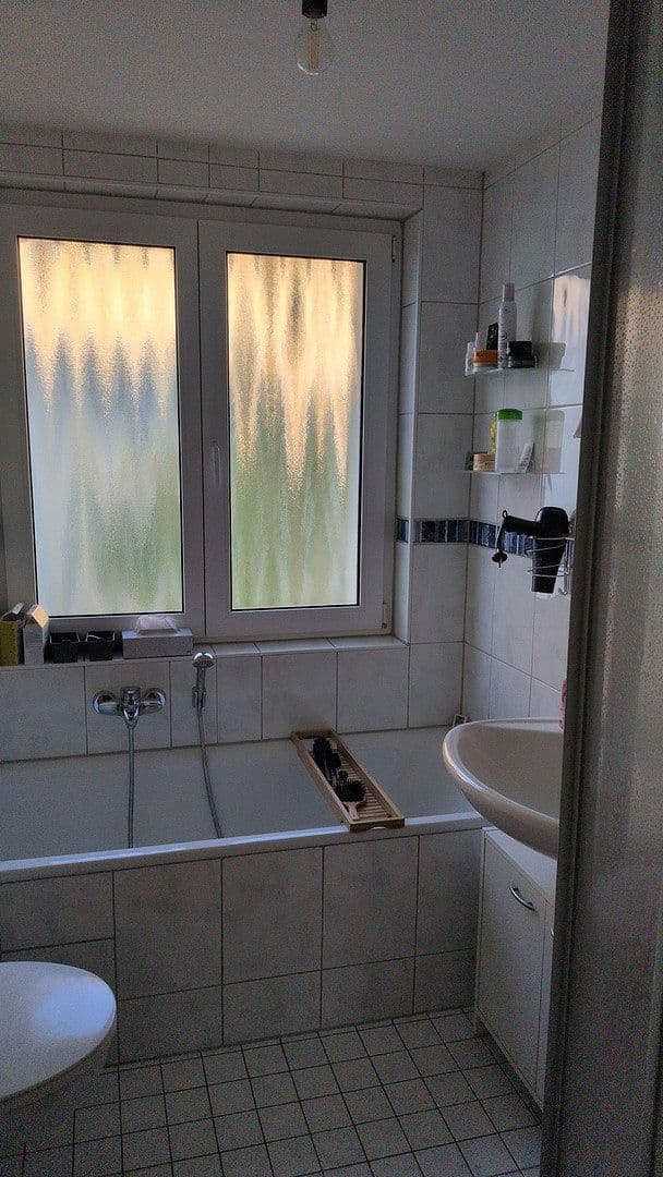 Pronájem bytu 3+kk 93 m², Moltkestraße 3, Hattingen, Severní Porýní-Vestfálsko Pronájem bytu 3+kk 93 m², Moltkestraße 3, Hattingen, Severní Porýní-Vestfálsko
