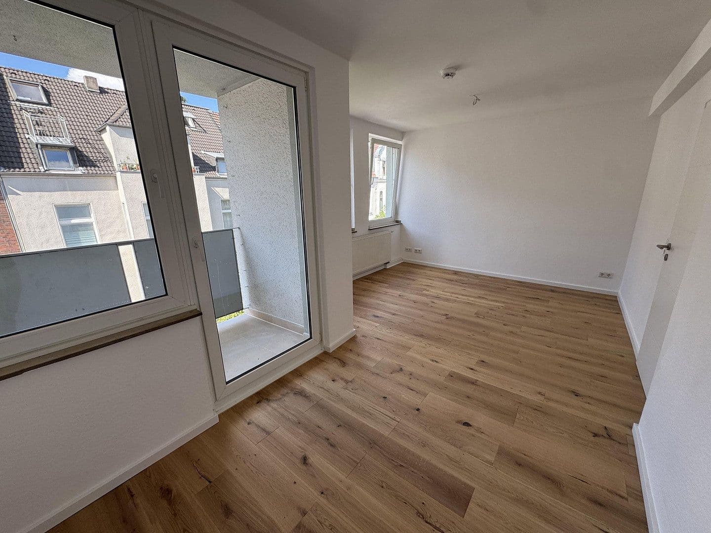 Pronájem bytu 1+1 74 m², Köln, Severní Porýní-Vestfálsko Pronájem bytu 1+1 74 m², Köln, Severní Porýní-Vestfálsko