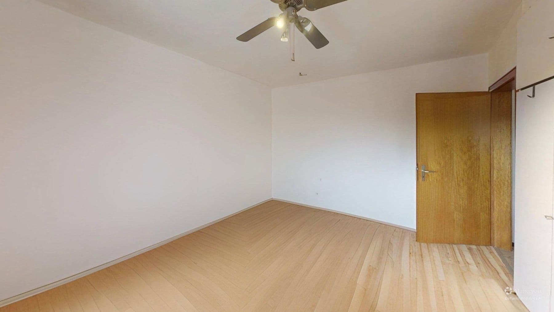 Prodej domu 160 m², pozemek 193 m², Briloner Straße 17, Warburg, Severní Porýní-Vestfálsko Prodej domu 160 m², pozemek 193 m², Briloner Straße 17, Warburg, Severní Porýní-Vestfálsko