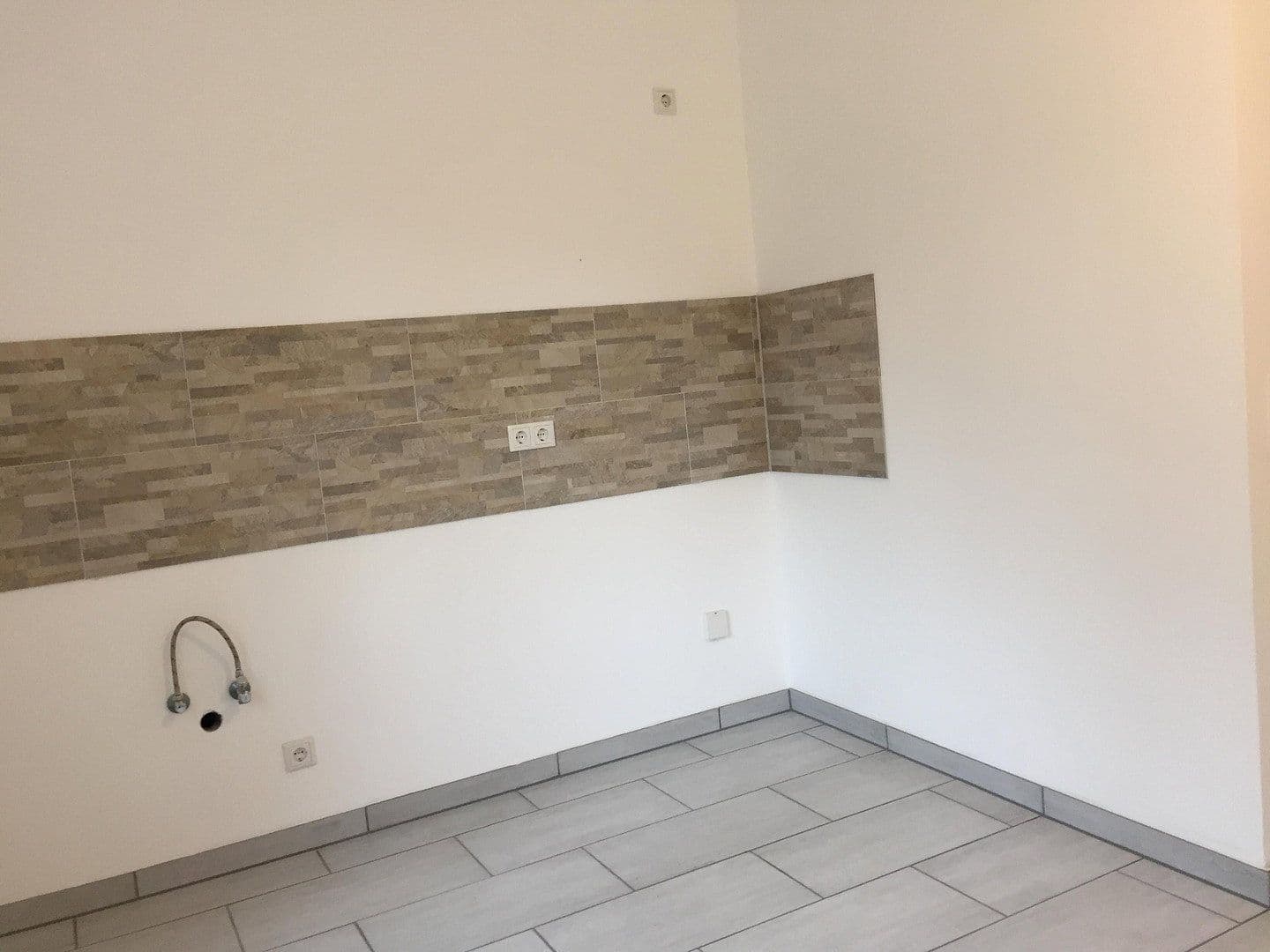 Pronájem bytu 1+1 43 m², Robert-Koch-Straße 8, Leverkusen, Severní Porýní-Vestfálsko Pronájem bytu 1+1 43 m², Robert-Koch-Straße 8, Leverkusen, Severní Porýní-Vestfálsko