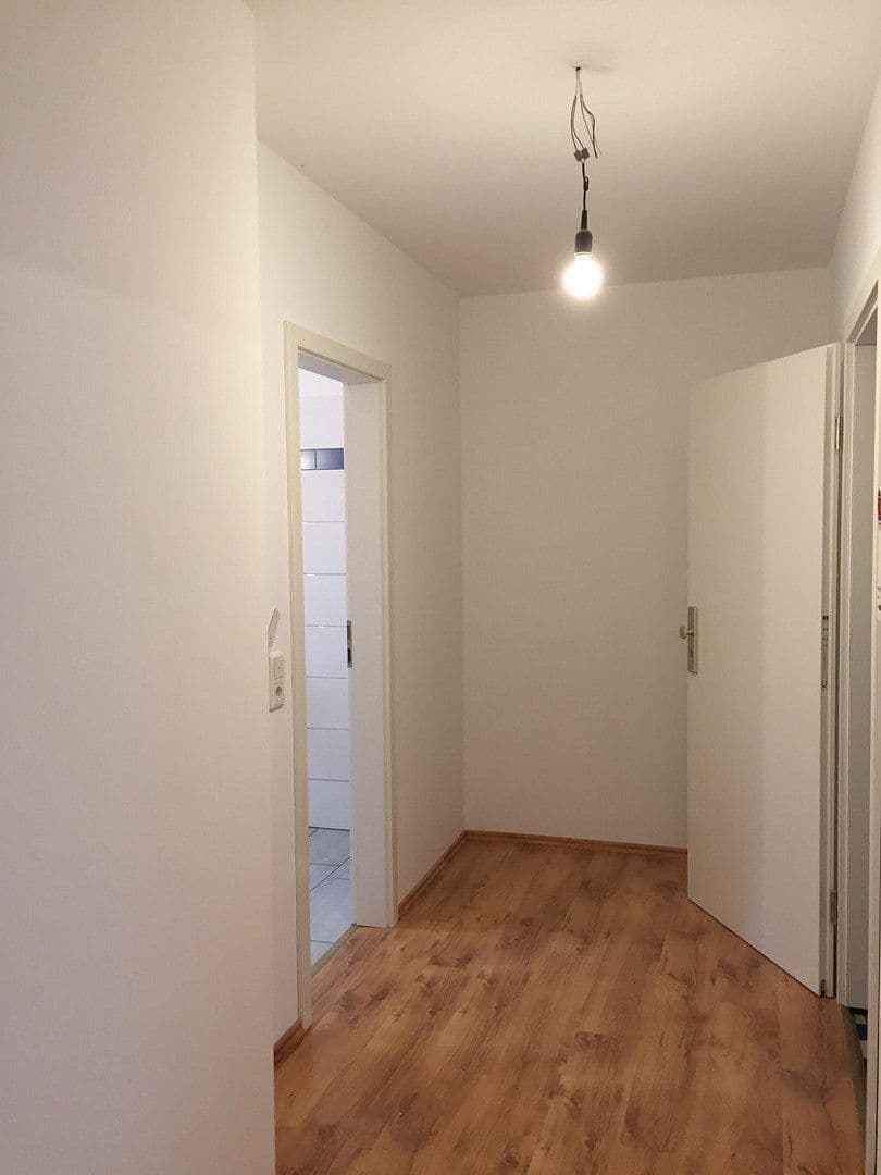 Pronájem bytu 1+1 43 m², Robert-Koch-Straße 8, Leverkusen, Severní Porýní-Vestfálsko Pronájem bytu 1+1 43 m², Robert-Koch-Straße 8, Leverkusen, Severní Porýní-Vestfálsko
