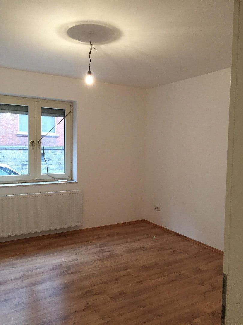 Pronájem bytu 1+1 43 m², Robert-Koch-Straße 8, Leverkusen, Severní Porýní-Vestfálsko Pronájem bytu 1+1 43 m², Robert-Koch-Straße 8, Leverkusen, Severní Porýní-Vestfálsko