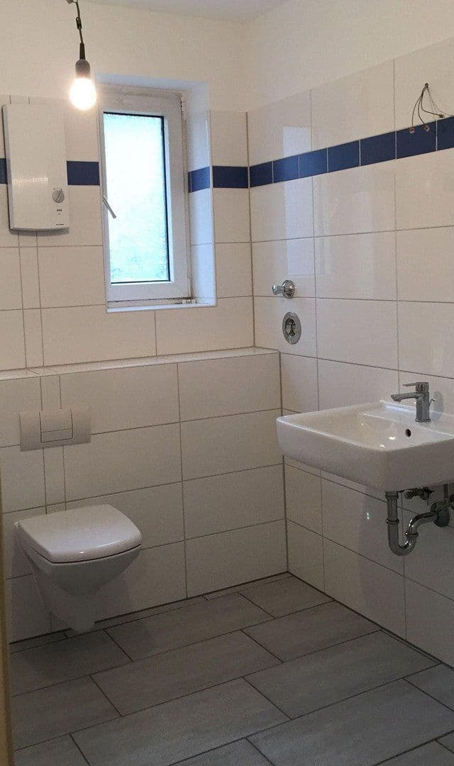 Pronájem bytu 1+1 43 m², Robert-Koch-Straße 8, Leverkusen, Severní Porýní-Vestfálsko Pronájem bytu 1+1 43 m², Robert-Koch-Straße 8, Leverkusen, Severní Porýní-Vestfálsko