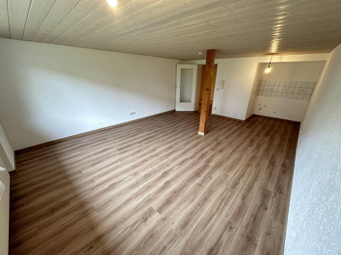 Pronájem bytu 1+1 42 m², Goethering 25, Grafing, Bavorsko Pronájem bytu 1+1 42 m², Goethering 25, Grafing, Bavorsko