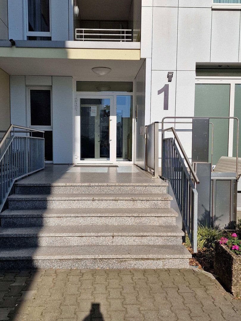 Prodej bytu 3+1 87 m², Neuhausstr. 1, Oberursel (Taunus), Hessen Prodej bytu 3+1 87 m², Neuhausstr. 1, Oberursel (Taunus), Hessen