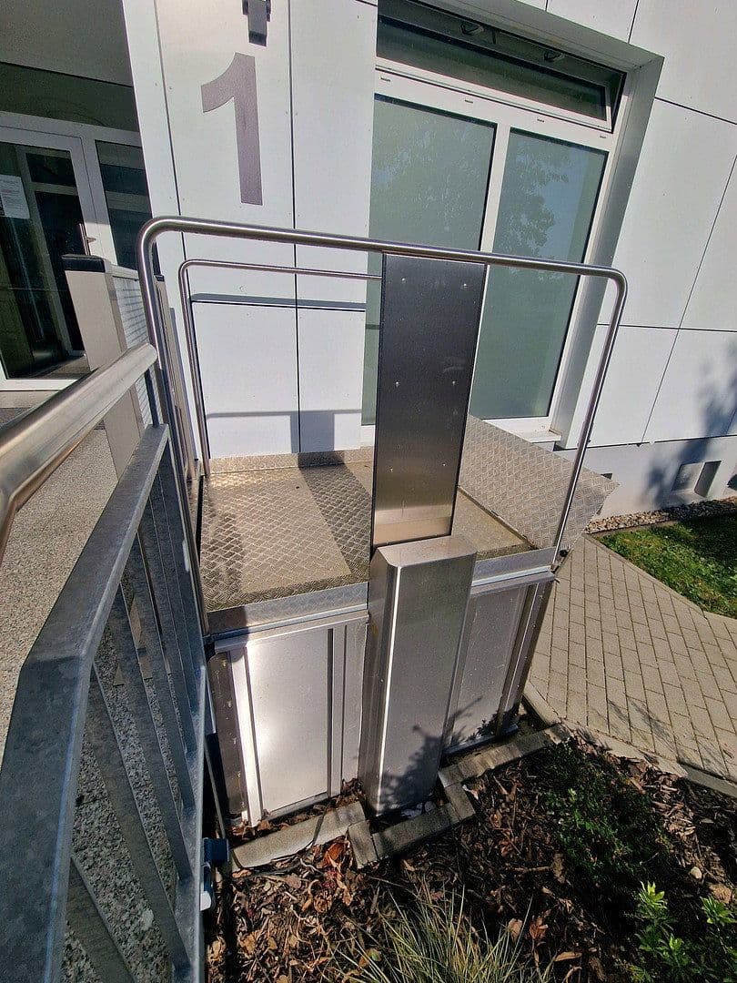 Prodej bytu 3+1 87 m², Neuhausstr. 1, Oberursel (Taunus), Hessen Prodej bytu 3+1 87 m², Neuhausstr. 1, Oberursel (Taunus), Hessen