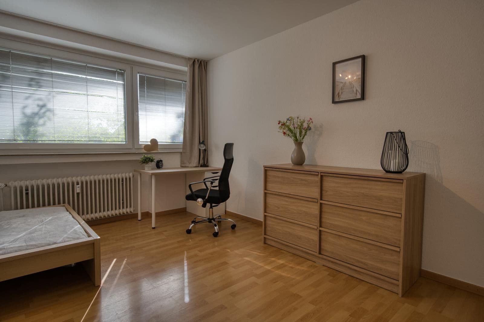 Pronájem bytu 1+1 28 m², Königswinterer Straße 154, Bonn, Severní Porýní-Vestfálsko Pronájem bytu 1+1 28 m², Königswinterer Straße 154, Bonn, Severní Porýní-Vestfálsko