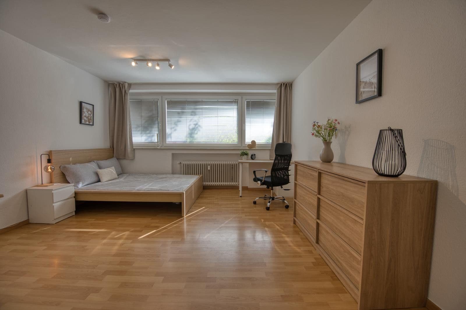 Pronájem bytu 1+1 28 m², Königswinterer Straße 154, Bonn, Severní Porýní-Vestfálsko Pronájem bytu 1+1 28 m², Königswinterer Straße 154, Bonn, Severní Porýní-Vestfálsko
