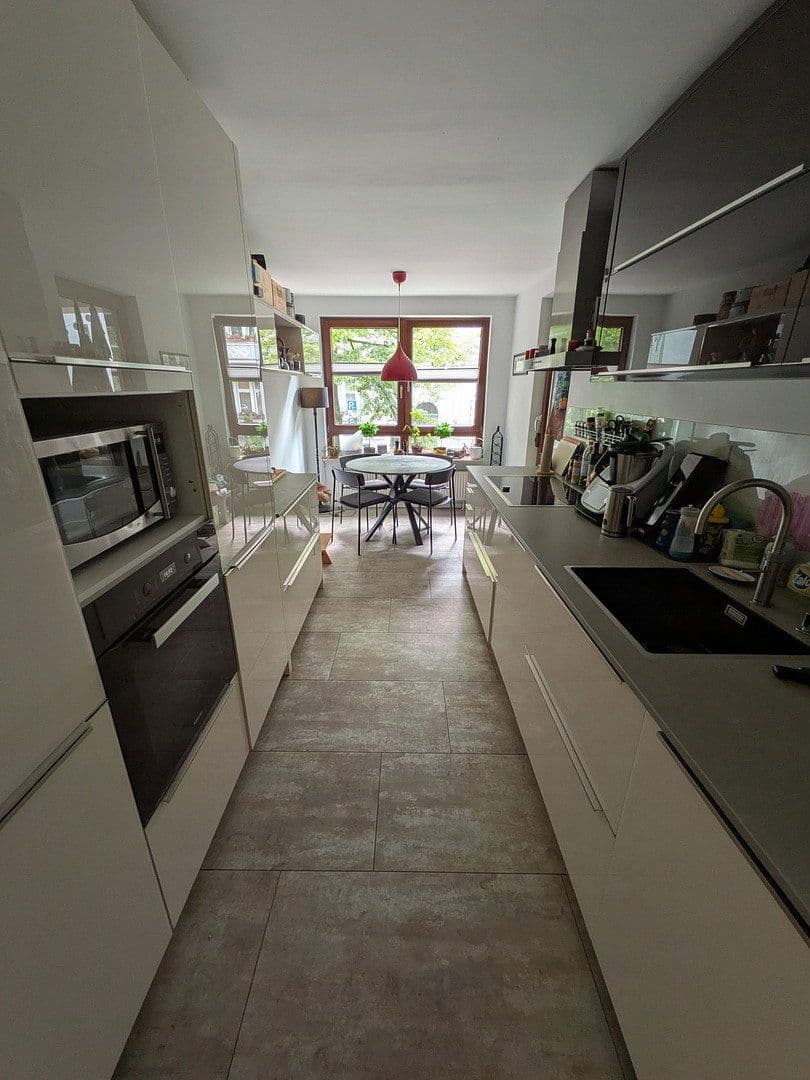 Prodej bytu 4+1 100 m², Leydenallee 100, Berlin, Berlín Prodej bytu 4+1 100 m², Leydenallee 100, Berlin, Berlín