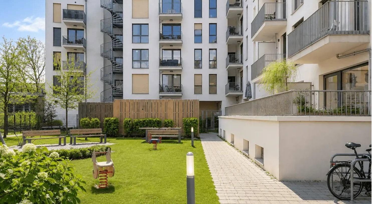 Prodej bytu 2+1 52 m², Dörpfeldstr 5, Berlin, Berlín Prodej bytu 2+1 52 m², Dörpfeldstr 5, Berlin, Berlín