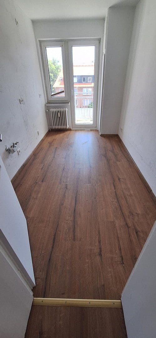 Pronájem bytu 4+1 95 m², Gökerstraße 71, Wilhelmshaven, Dolní Sasko Pronájem bytu 4+1 95 m², Gökerstraße 71, Wilhelmshaven, Dolní Sasko