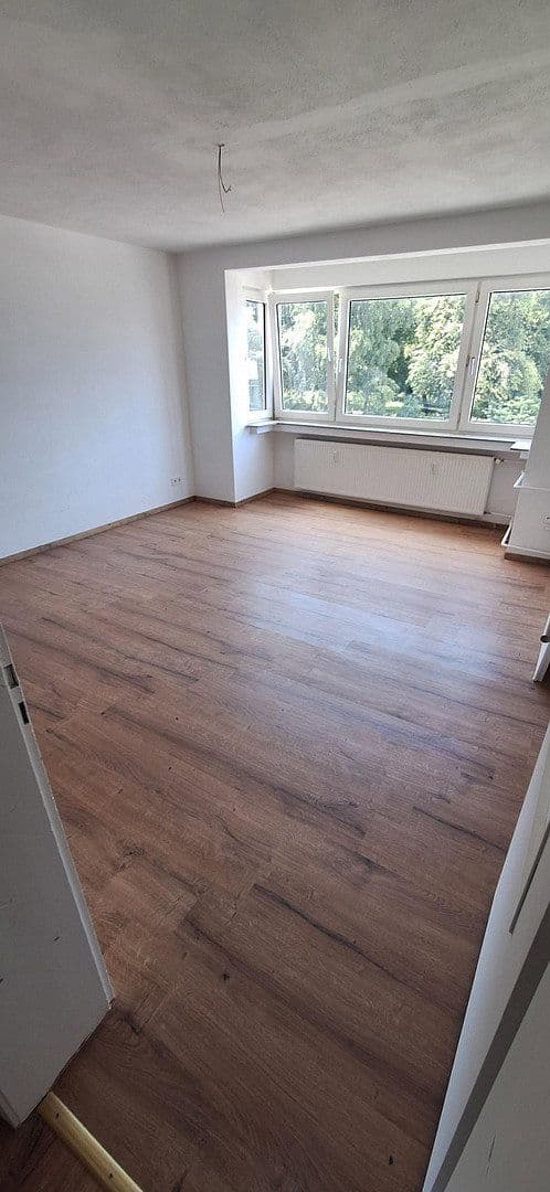 Pronájem bytu 4+1 95 m², Gökerstraße 71, Wilhelmshaven, Dolní Sasko Pronájem bytu 4+1 95 m², Gökerstraße 71, Wilhelmshaven, Dolní Sasko