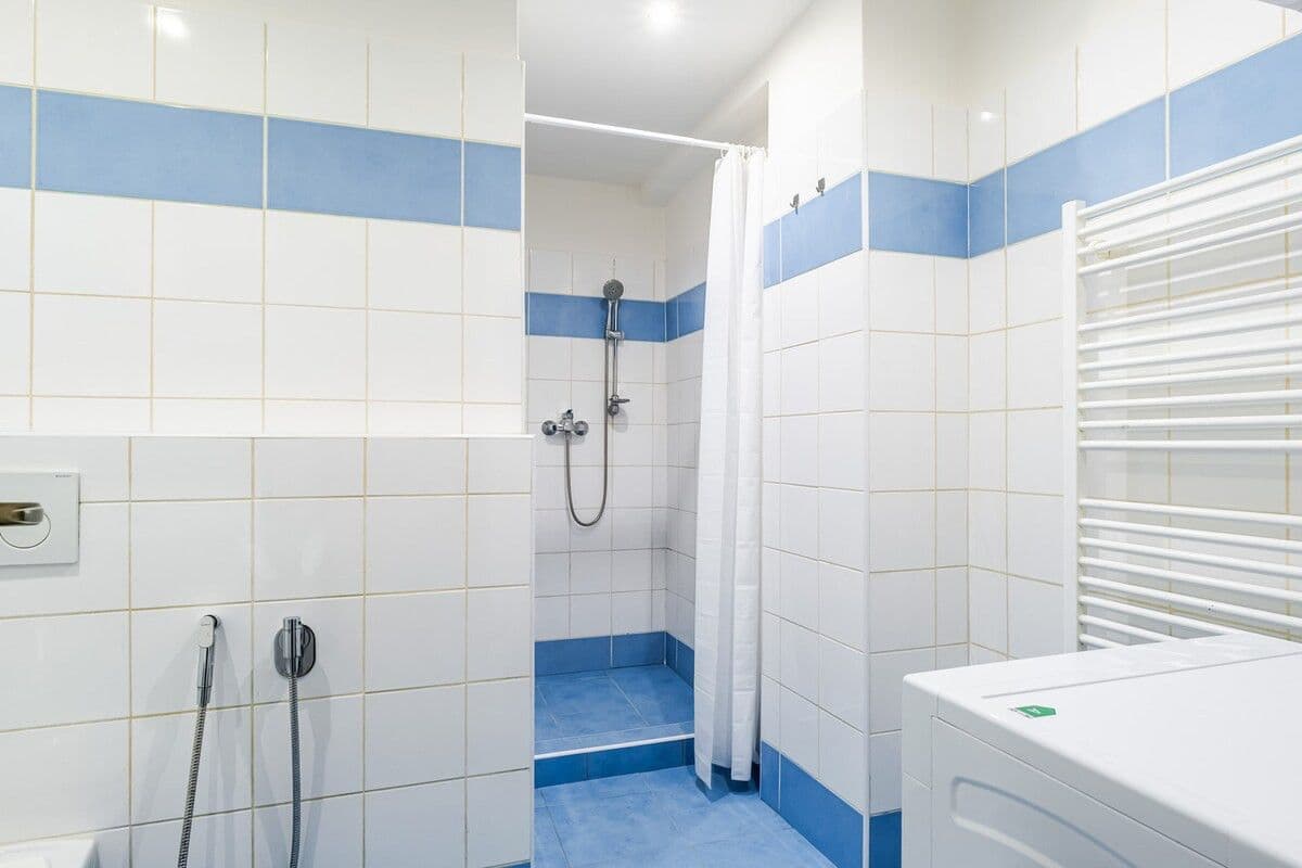 Pronájem bytu 38 m², Řipská, Praha, Praha Pronájem bytu 38 m², Řipská, Praha, Praha