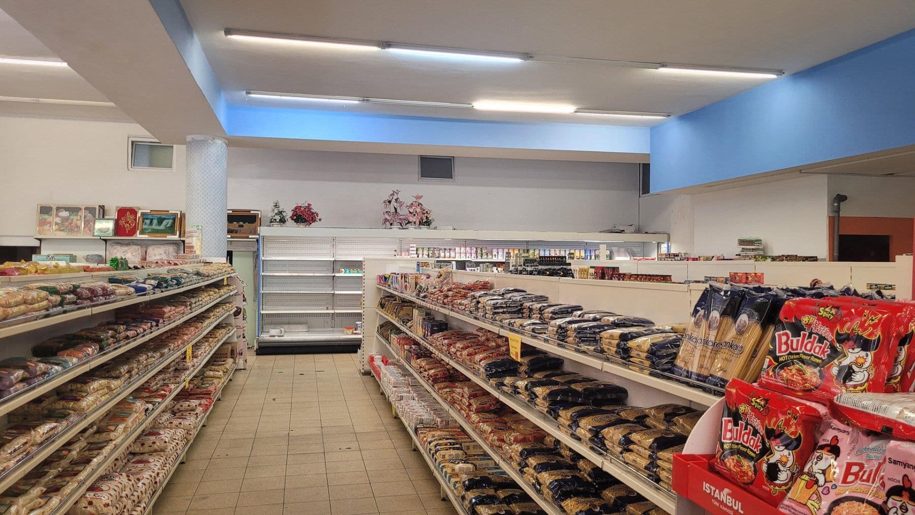 Prodej nebytového prostoru 1.465 m², Banaterstr.5, Bobingen, Bavorsko Prodej nebytového prostoru 1.465 m², Banaterstr.5, Bobingen, Bavorsko
