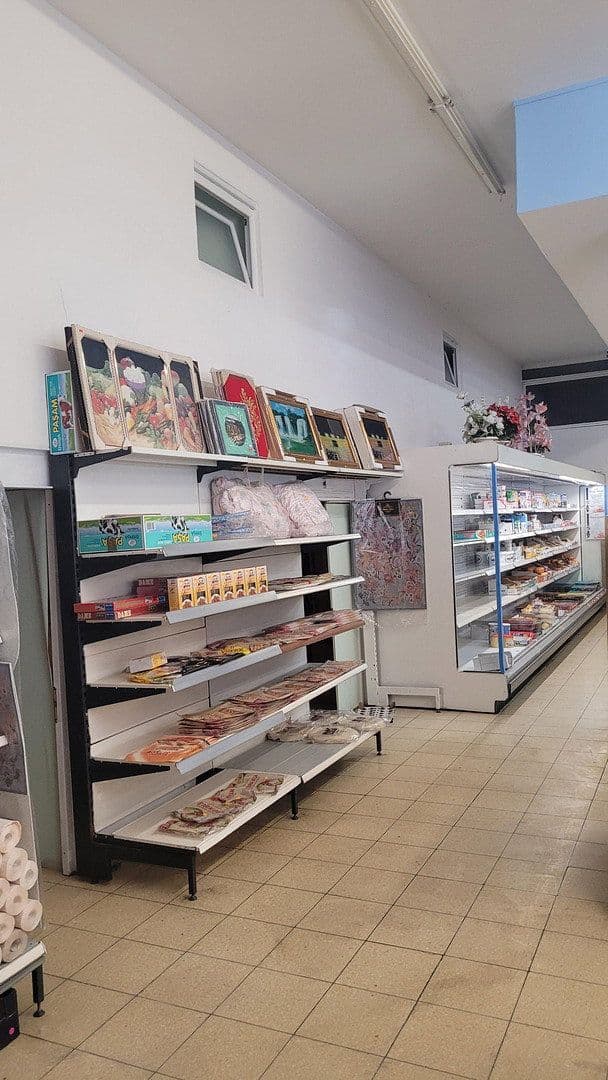 Prodej nebytového prostoru 1.465 m², Banaterstr.5, Bobingen, Bavorsko Prodej nebytového prostoru 1.465 m², Banaterstr.5, Bobingen, Bavorsko