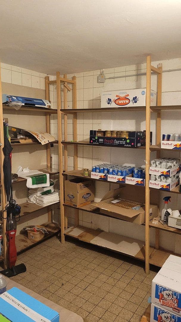 Prodej nebytového prostoru 1.465 m², Banaterstr.5, Bobingen, Bavorsko Prodej nebytového prostoru 1.465 m², Banaterstr.5, Bobingen, Bavorsko