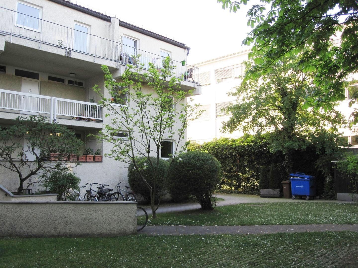 Pronájem bytu 1+1 56 m², Quagliostr.11, München, Bavorsko Pronájem bytu 1+1 56 m², Quagliostr.11, München, Bavorsko