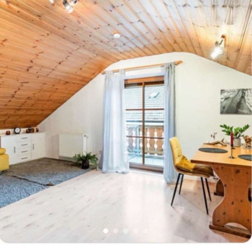 Pronájem bytu 1+1 35 m², Hauptstraße 9, Ohlstadt, Bavorsko Pronájem bytu 1+1 35 m², Hauptstraße 9, Ohlstadt, Bavorsko