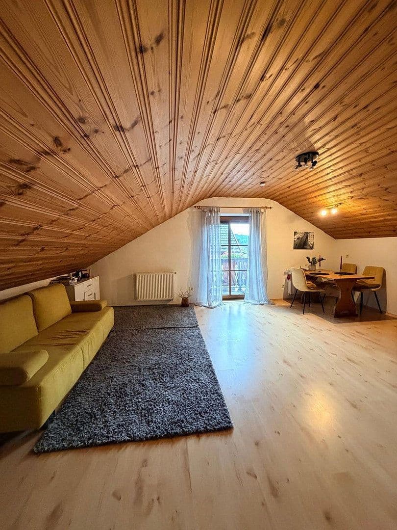 Pronájem bytu 1+1 35 m², Hauptstraße 9, Ohlstadt, Bavorsko Pronájem bytu 1+1 35 m², Hauptstraße 9, Ohlstadt, Bavorsko