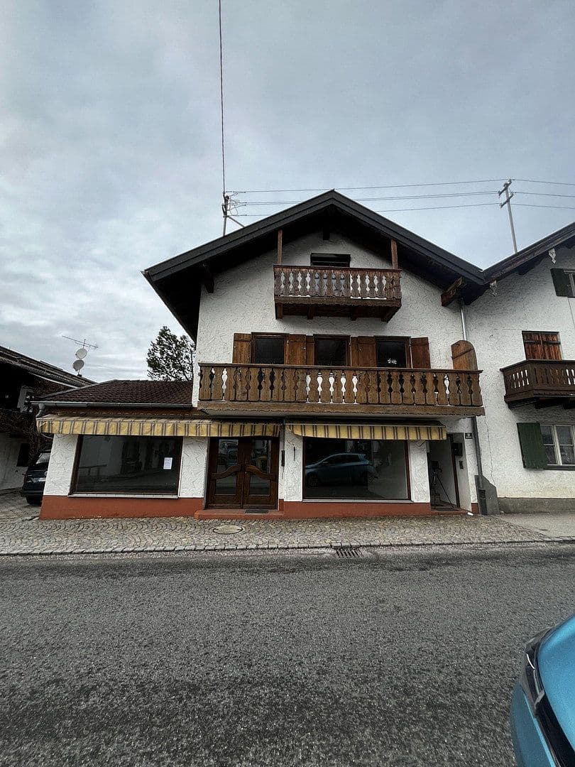 Pronájem bytu 1+1 35 m², Hauptstraße 9, Ohlstadt, Bavorsko Pronájem bytu 1+1 35 m², Hauptstraße 9, Ohlstadt, Bavorsko