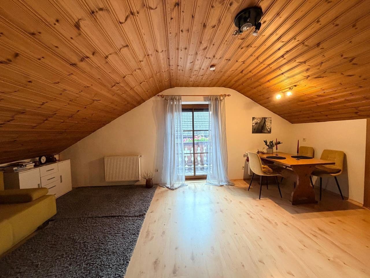 Pronájem bytu 1+1 35 m², Hauptstraße 9, Ohlstadt, Bavorsko Pronájem bytu 1+1 35 m², Hauptstraße 9, Ohlstadt, Bavorsko