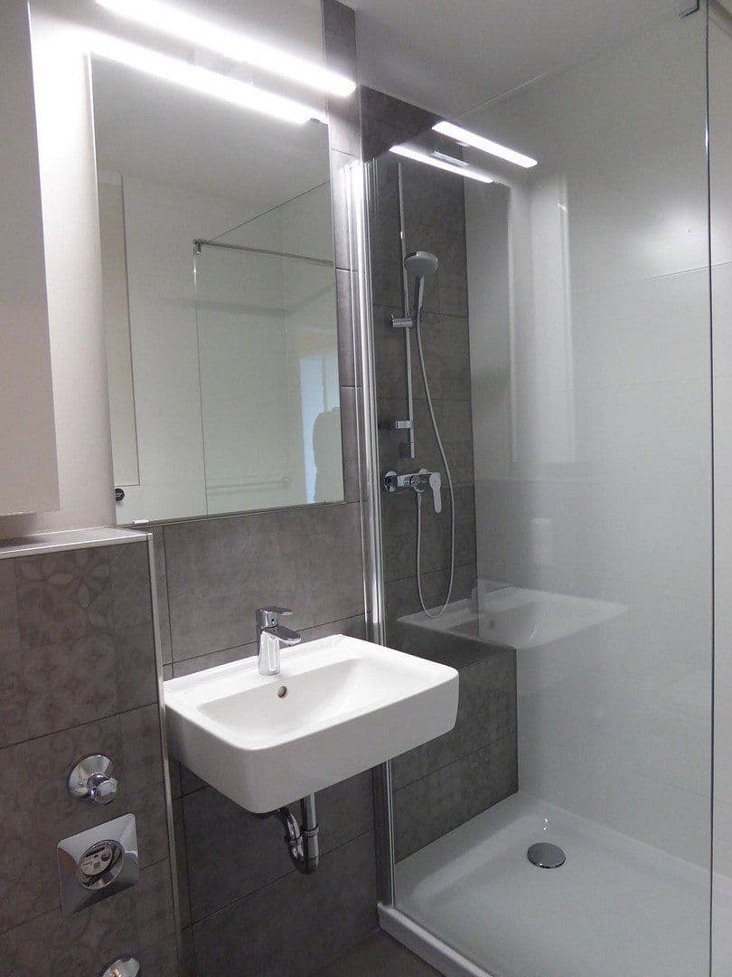 Pronájem bytu 1+1 42 m², Wiesbaden, Hessen Pronájem bytu 1+1 42 m², Wiesbaden, Hessen